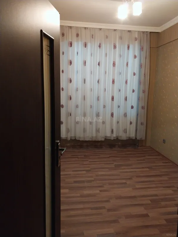 Satılır 2 otaqlı mənzil 70 m²