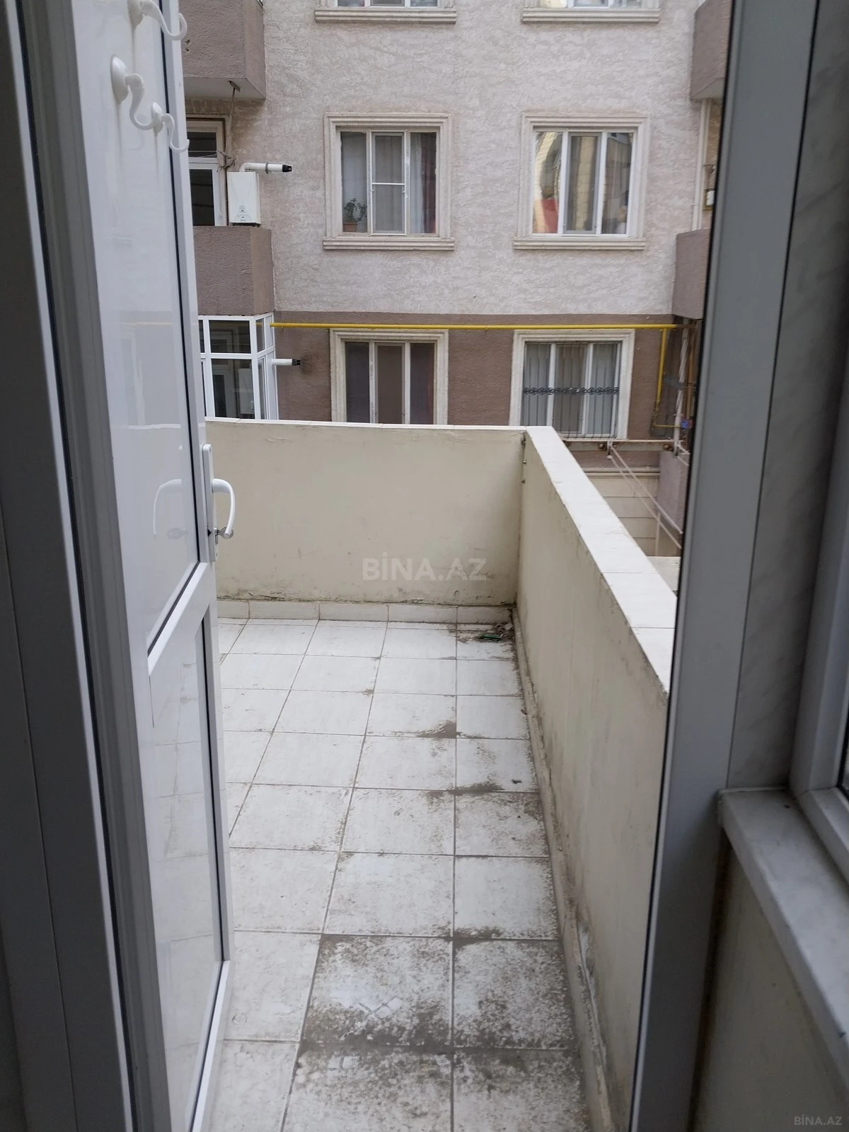 Satılır 2 otaqlı mənzil 70 m²