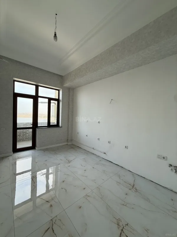Satılır 2 otaqlı mənzil 71 m²