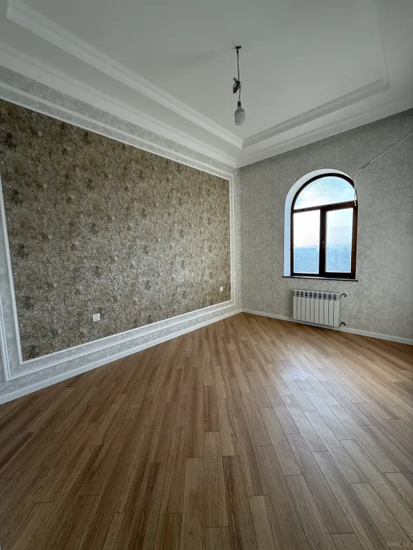 Satılır 2 otaqlı mənzil 71 m²