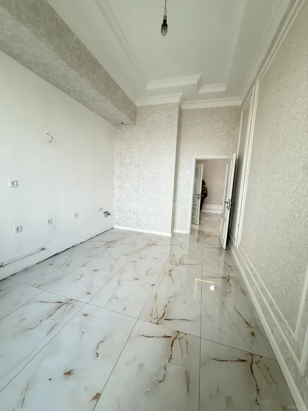 Satılır 2 otaqlı mənzil 71 m²