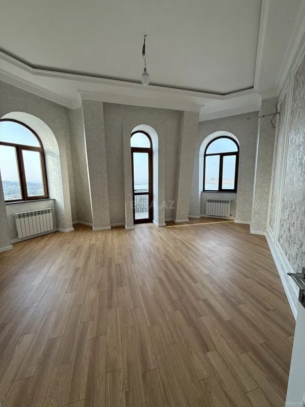 Satılır 2 otaqlı mənzil 71 m²