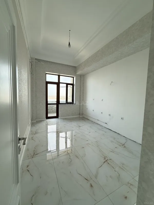Satılır 2 otaqlı mənzil 71 m²