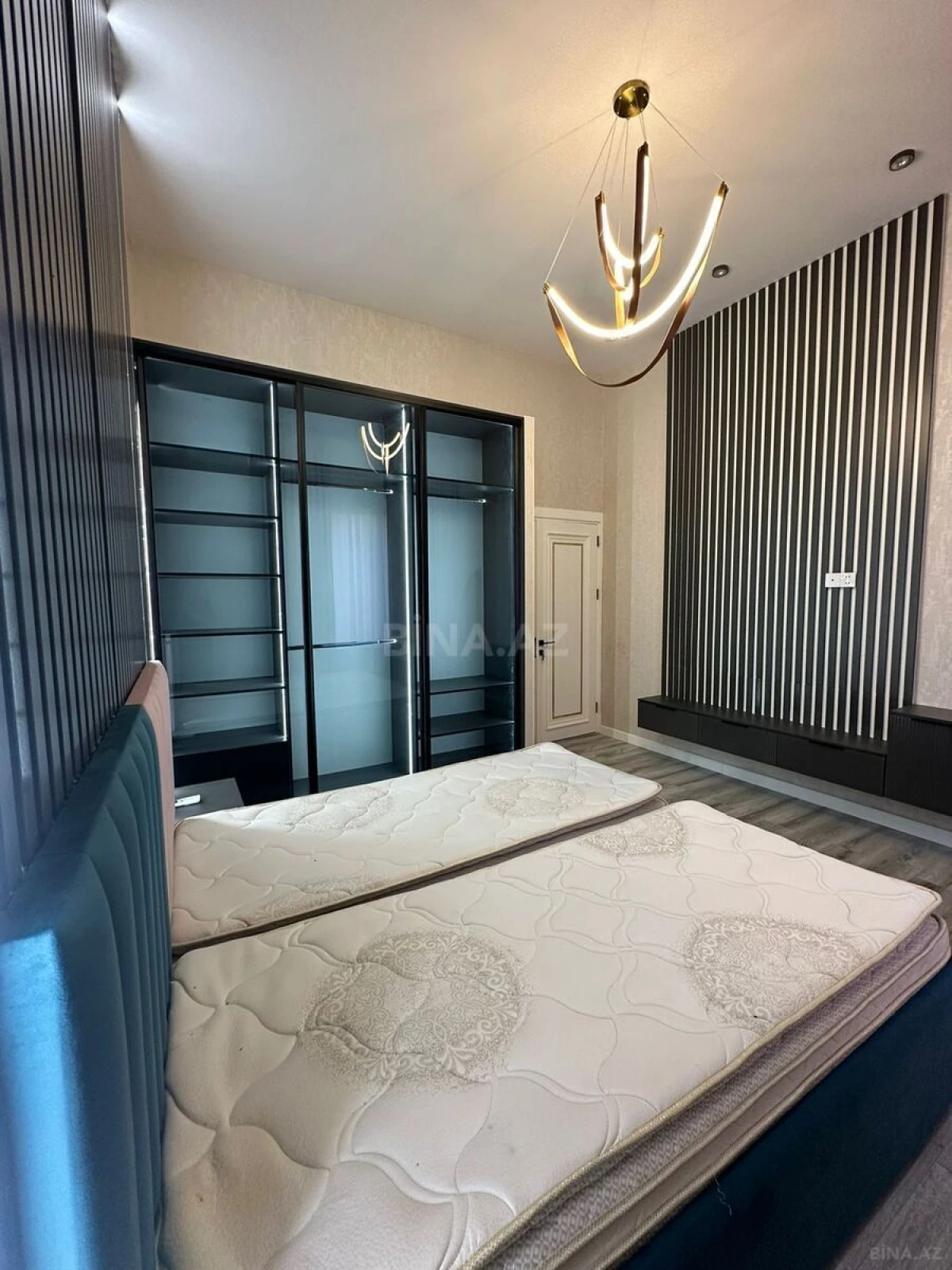 Kirayə verilir 5 otaqlı həyət evi 220 m²