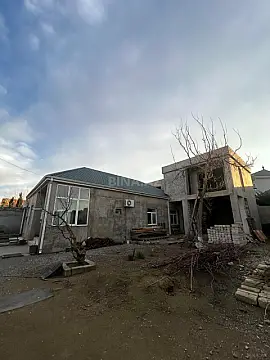 Satılır 3 otaqlı həyət evi 250 m²