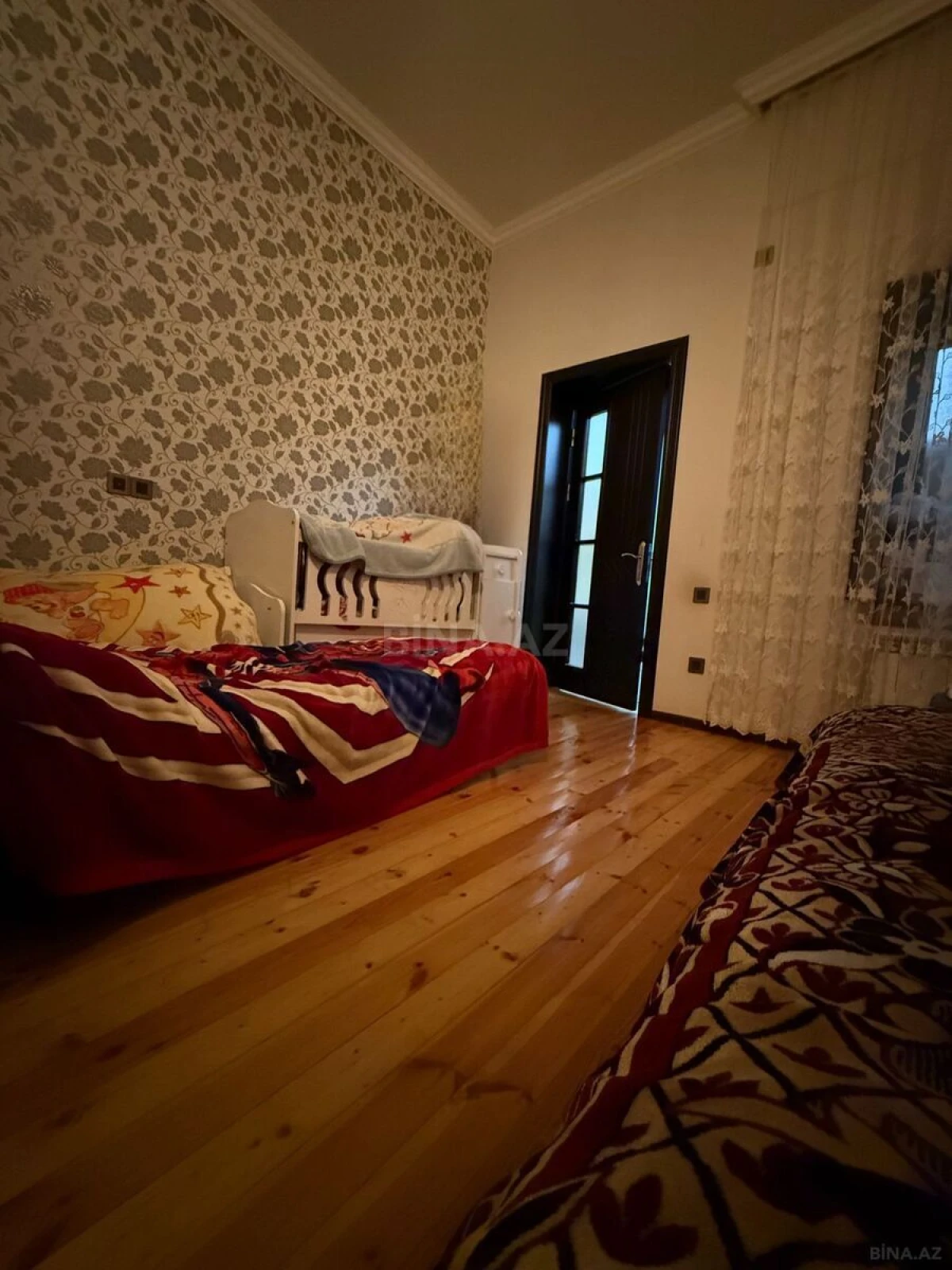 Satılır 3 otaqlı həyət evi 250 m²