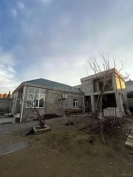 Satılır 3 otaqlı həyət evi 250 m²