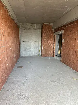 Satılır 2 otaqlı mənzil 92 m²