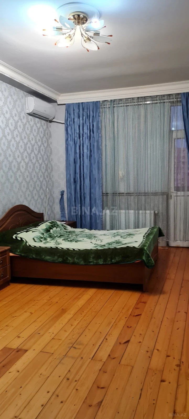 Kirayə verilir 2 otaqlı mənzil 90 m²