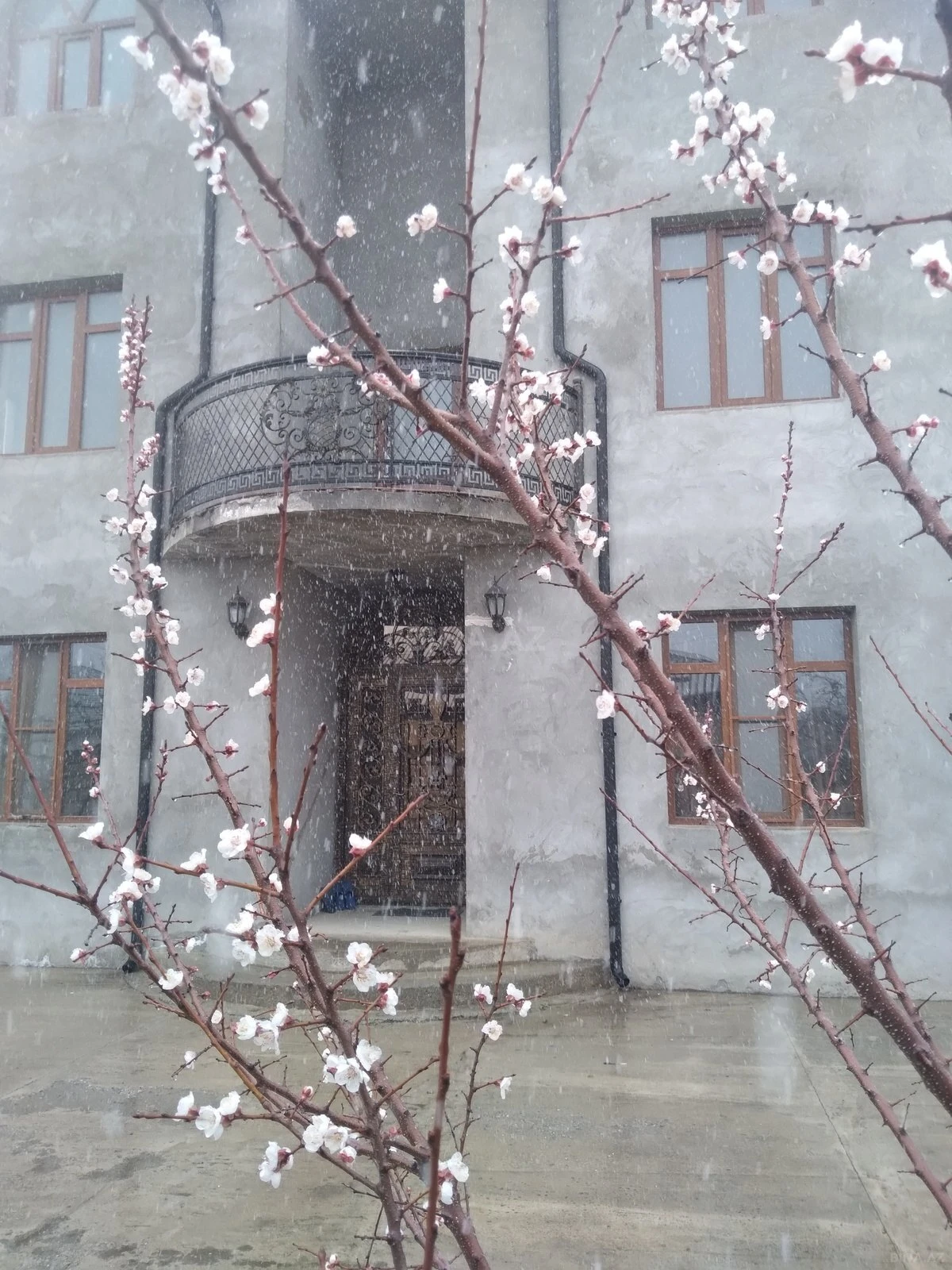 Kirayə verilir 4 otaqlı həyət evi 100 m²