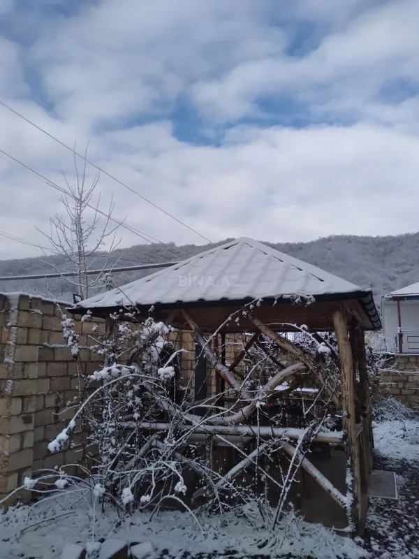 Kirayə verilir 4 otaqlı həyət evi 100 m²