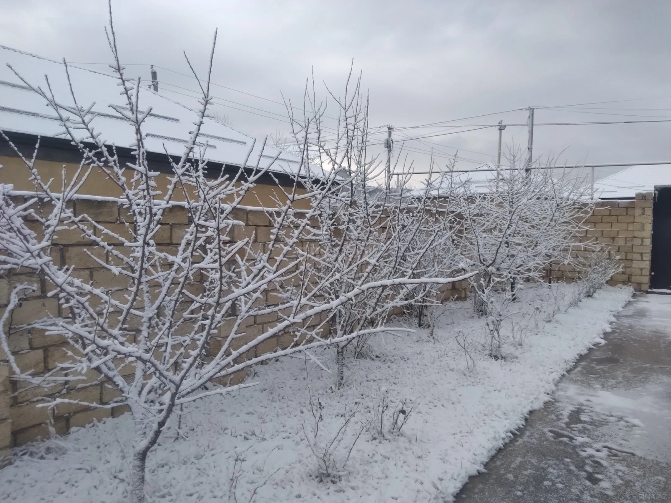 Kirayə verilir 4 otaqlı həyət evi 100 m²