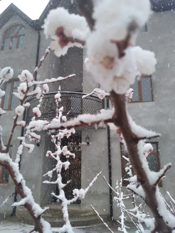 Kirayə verilir 4 otaqlı həyət evi 100 m²