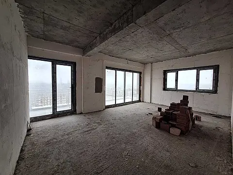 Satılır 3 otaqlı mənzil 163 m²