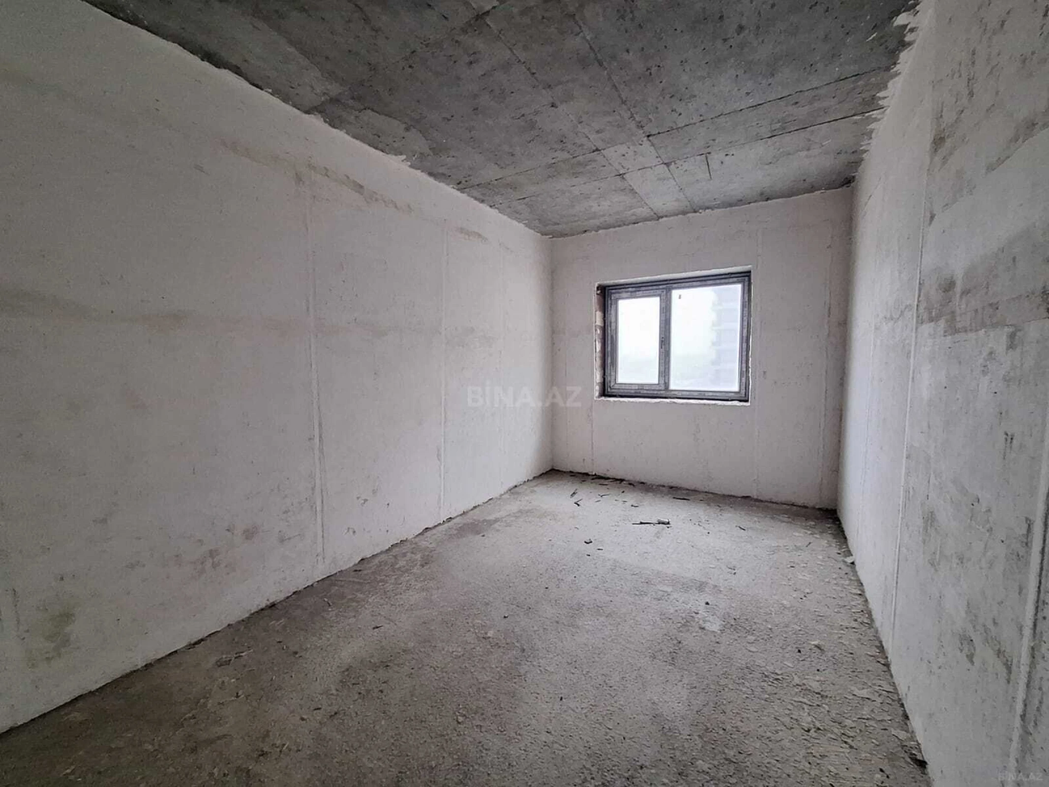 Satılır 3 otaqlı mənzil 163 m²