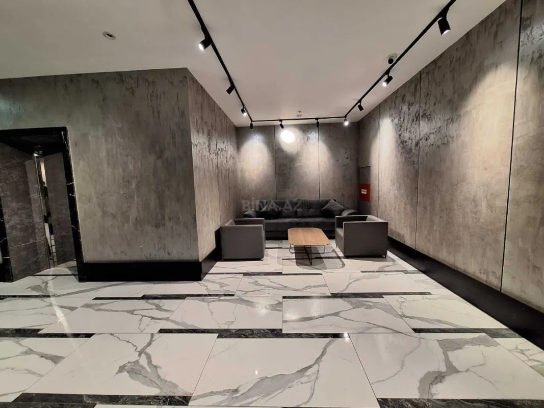 Satılır 3 otaqlı mənzil 163 m²