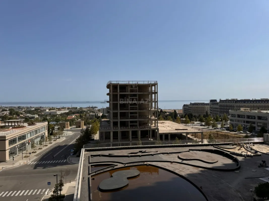 Satılır 3 otaqlı mənzil 163 m²