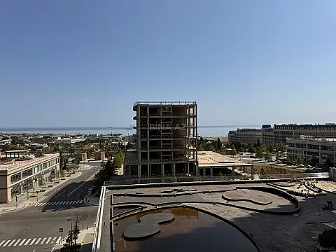 Satılır 3 otaqlı mənzil 163 m²