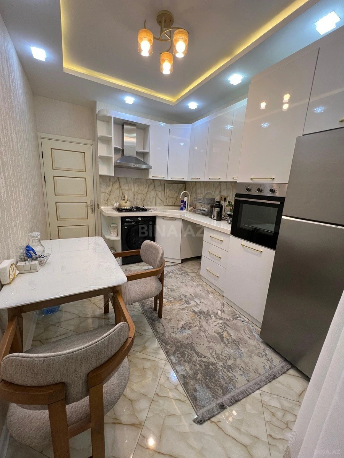 Satılır 3 otaqlı mənzil 83 m²