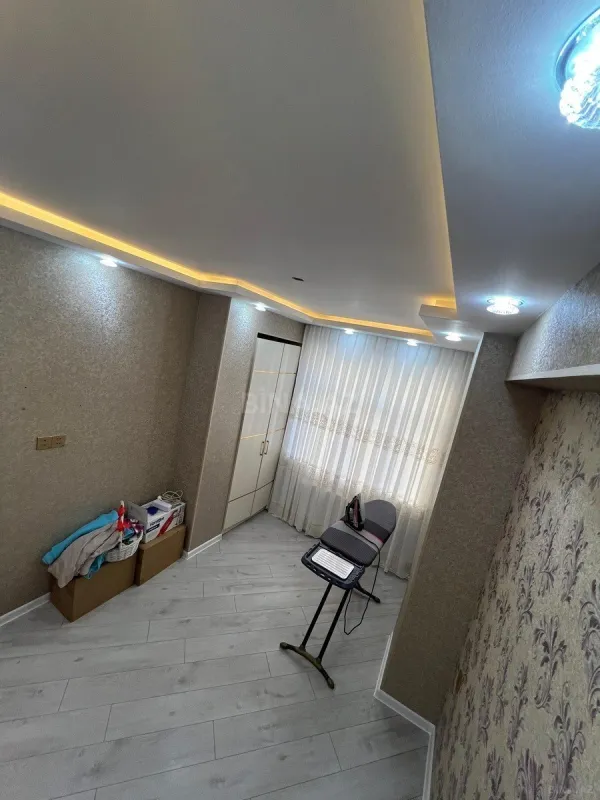Satılır 3 otaqlı mənzil 83 m²