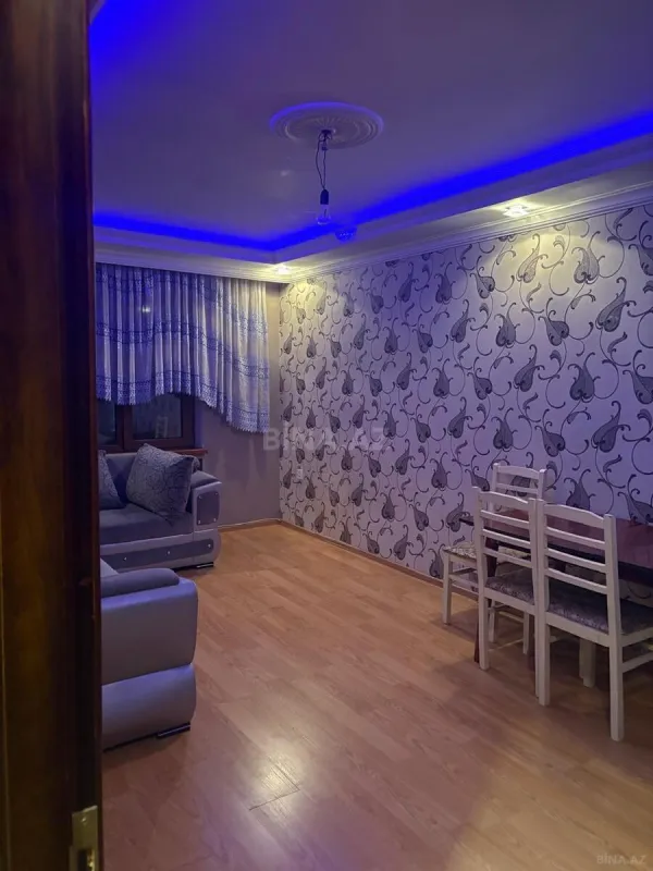Kirayə verilir 2 otaqlı mənzil 62 m²