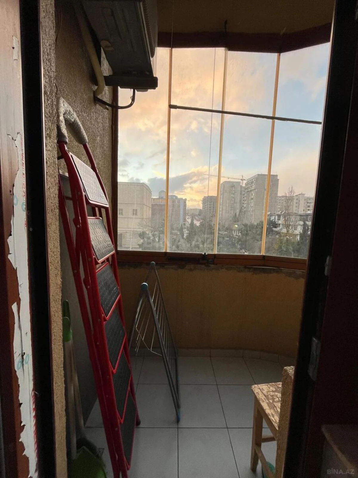 Satılır 3 otaqlı mənzil 110 m²