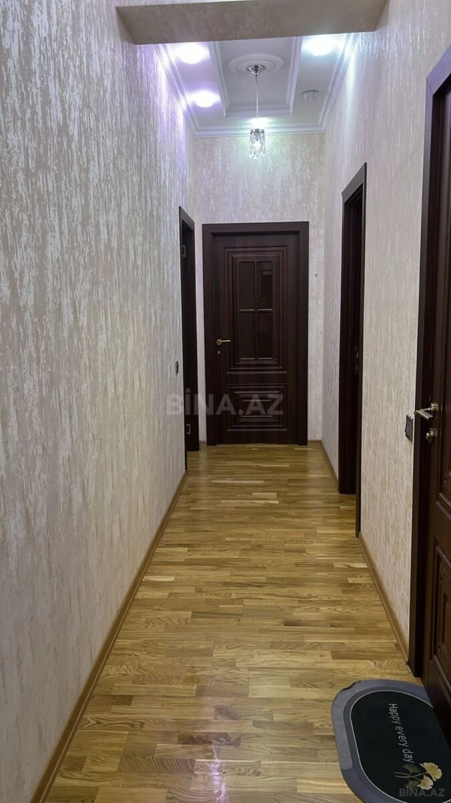 Satılır 3 otaqlı mənzil 110 m²