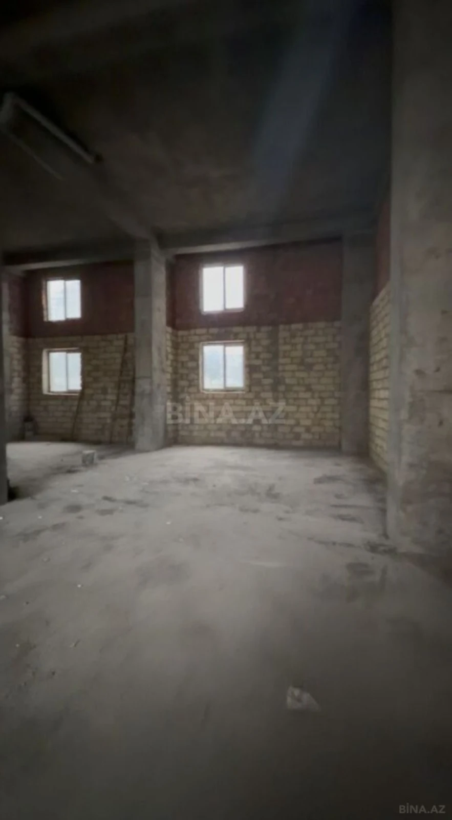 Kirayə verilir obyekt 211 m²