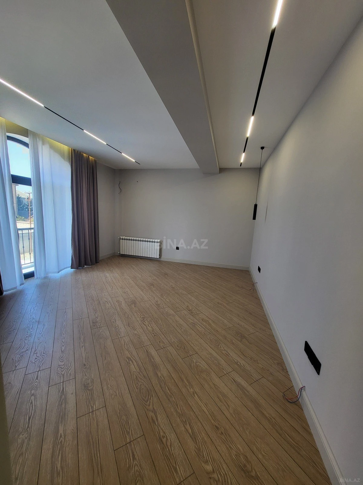 Satılır 6 otaqlı həyət evi 320 m²