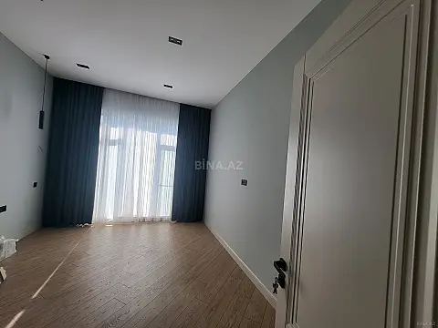 Satılır 6 otaqlı həyət evi 320 m²