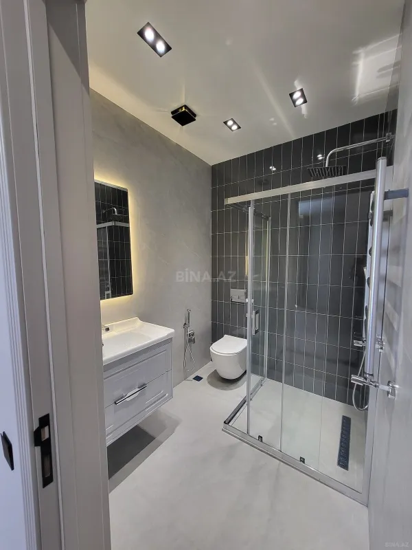 Satılır 6 otaqlı həyət evi 320 m²