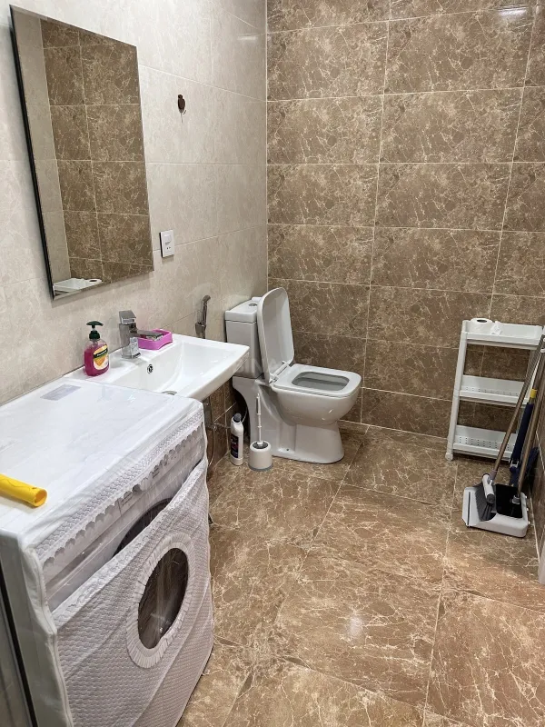 Kirayə verilir 2 otaqlı mənzil 58 m²