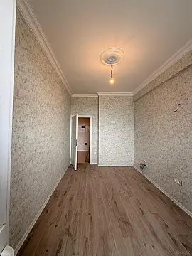 Satılır 2 otaqlı mənzil 61 m²