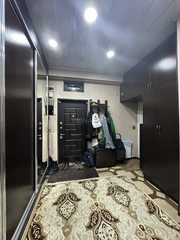 Satılır 2 otaqlı mənzil 58 m²