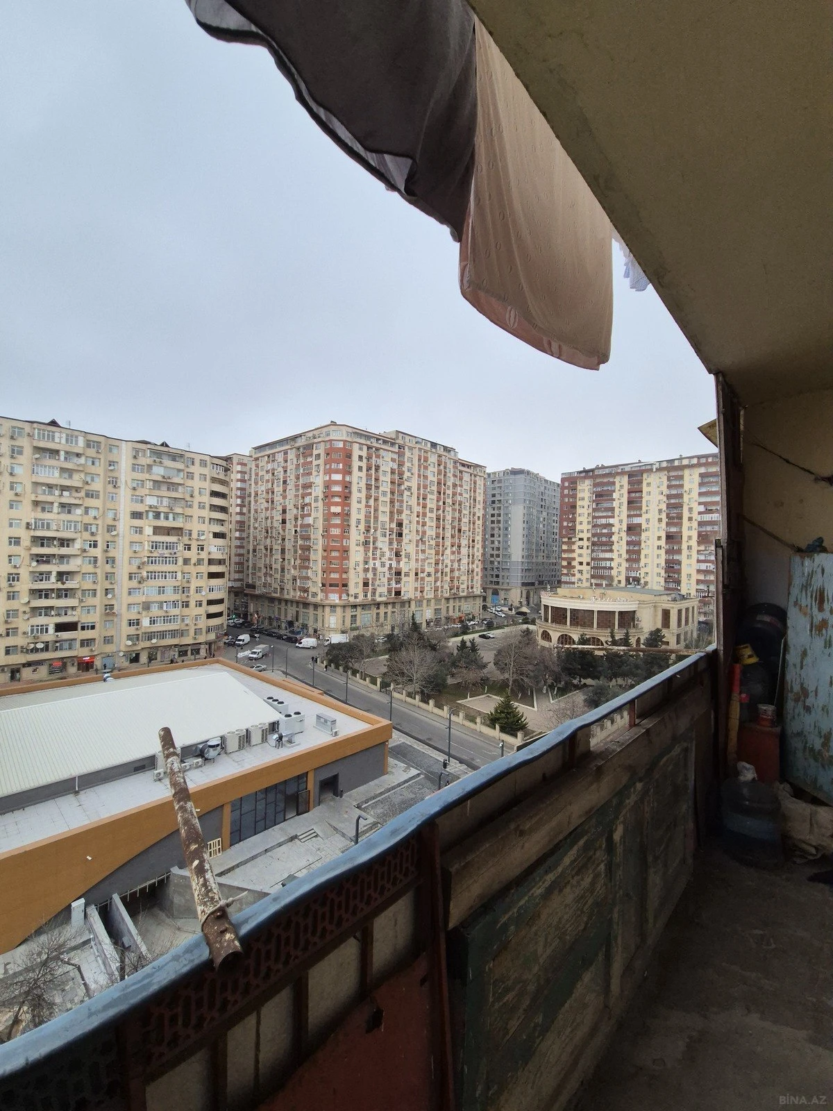 Satılır 2 otaqlı mənzil 60 m²