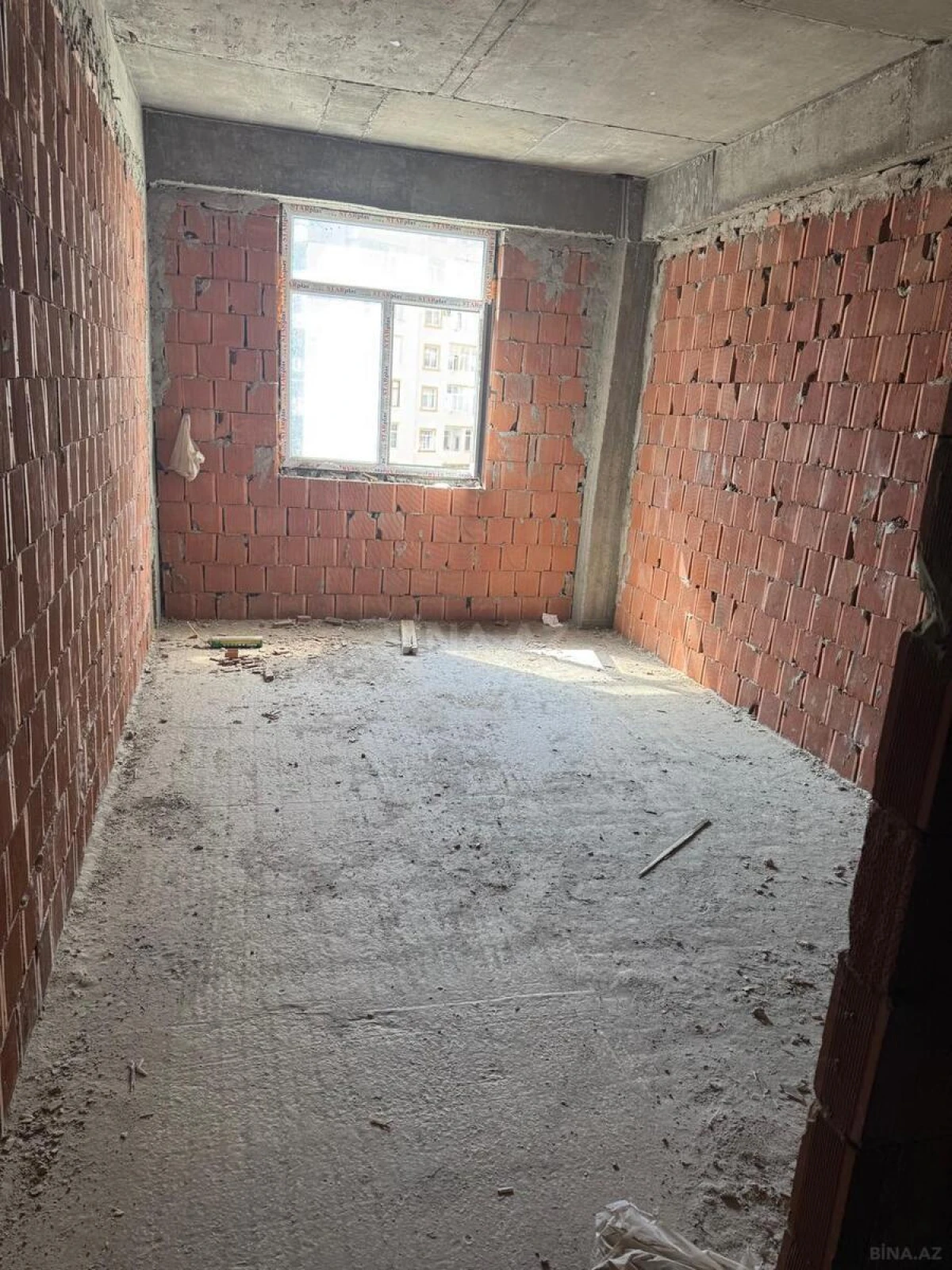 Satılır 2 otaqlı mənzil 78 m²