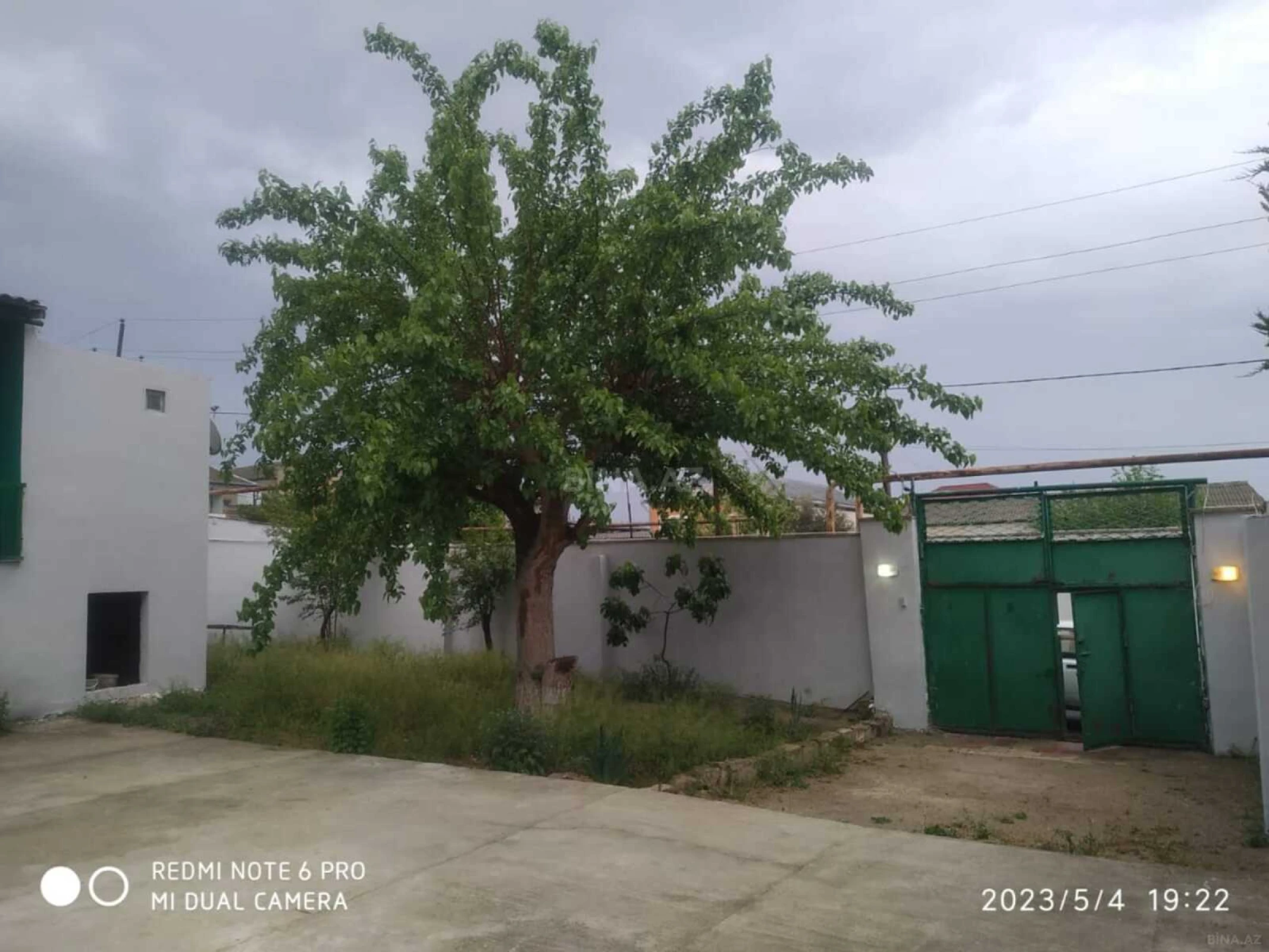Satılır 5 otaqlı həyət evi 130 m²