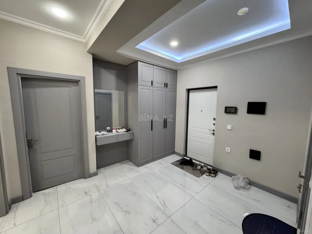 Satılır 2 otaqlı mənzil 64 m²