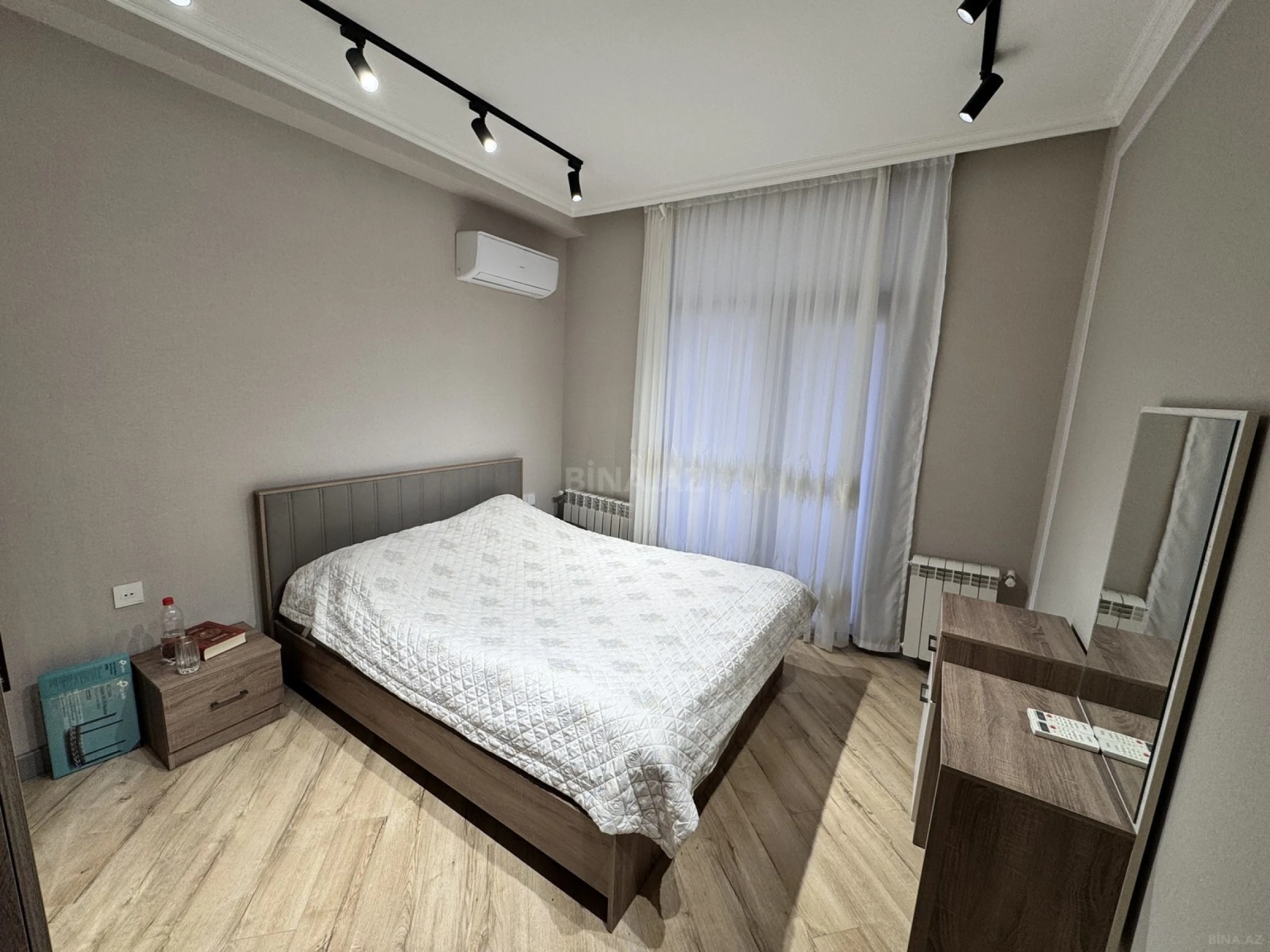 Satılır 2 otaqlı mənzil 64 m²
