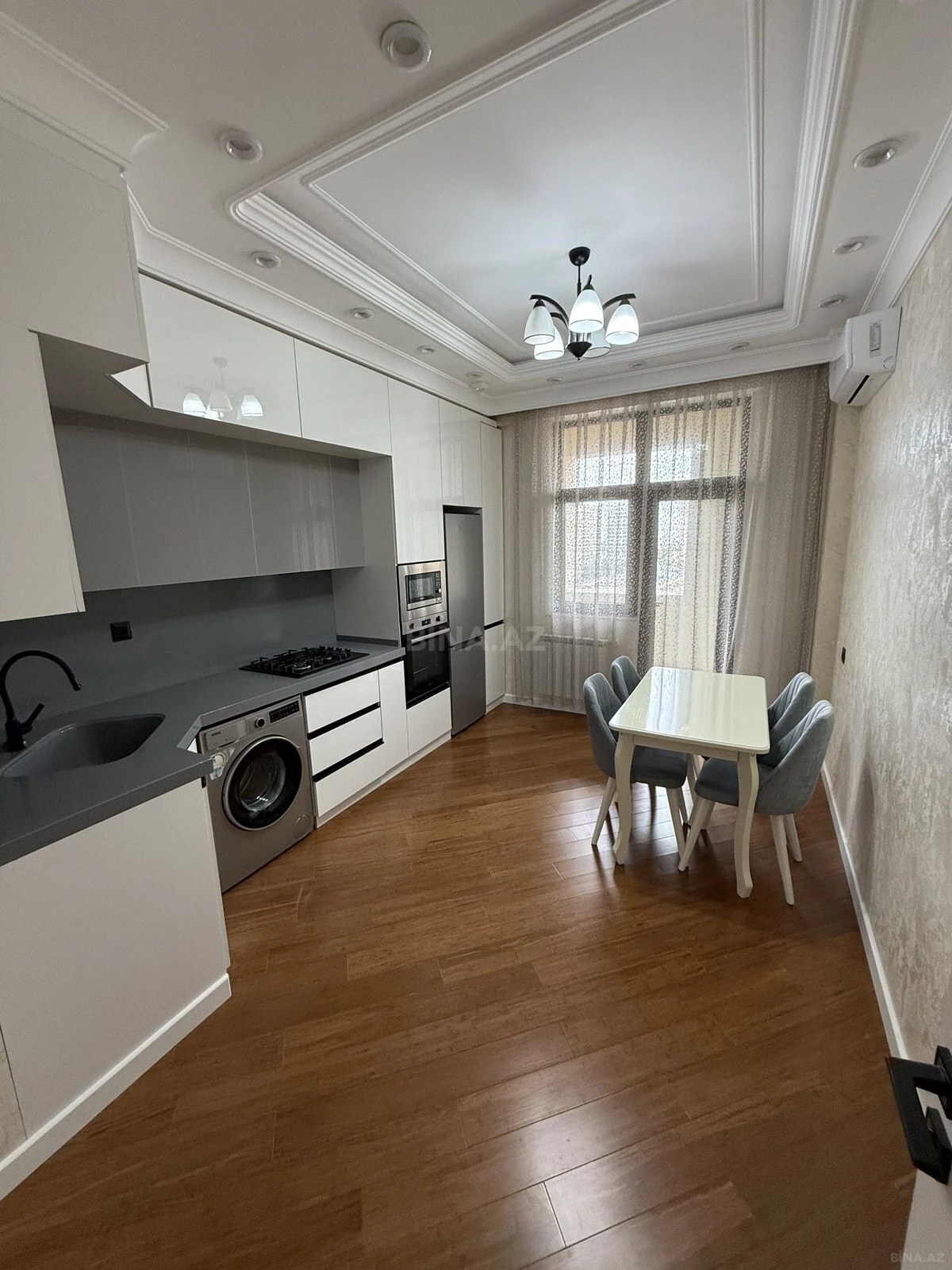 Kirayə verilir 3 otaqlı mənzil 125 m²