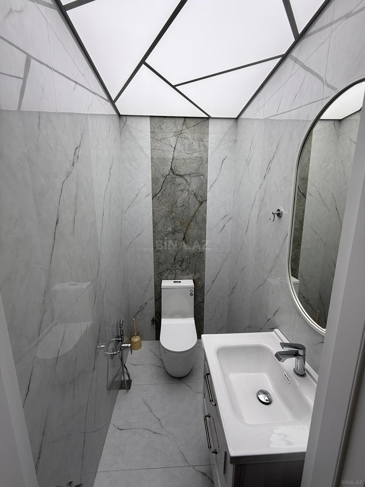 Kirayə verilir 3 otaqlı mənzil 125 m²