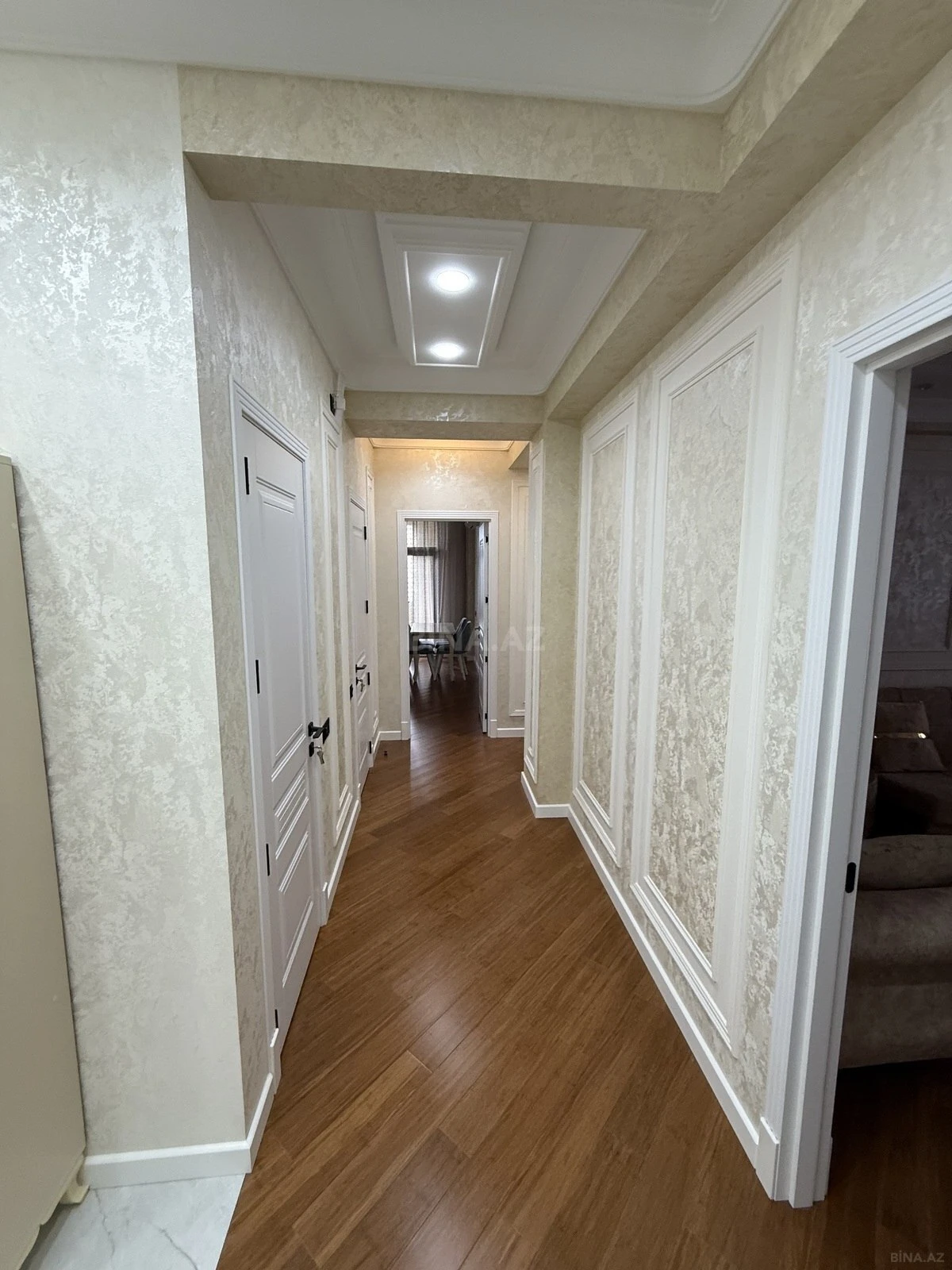 Kirayə verilir 3 otaqlı mənzil 125 m²