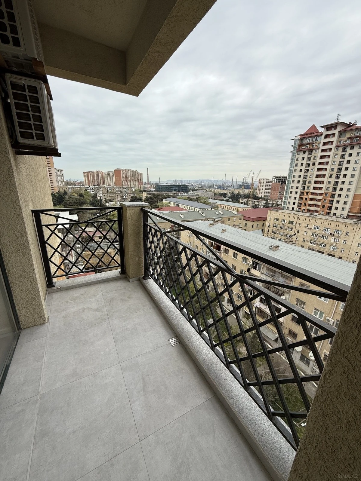 Kirayə verilir 3 otaqlı mənzil 125 m²