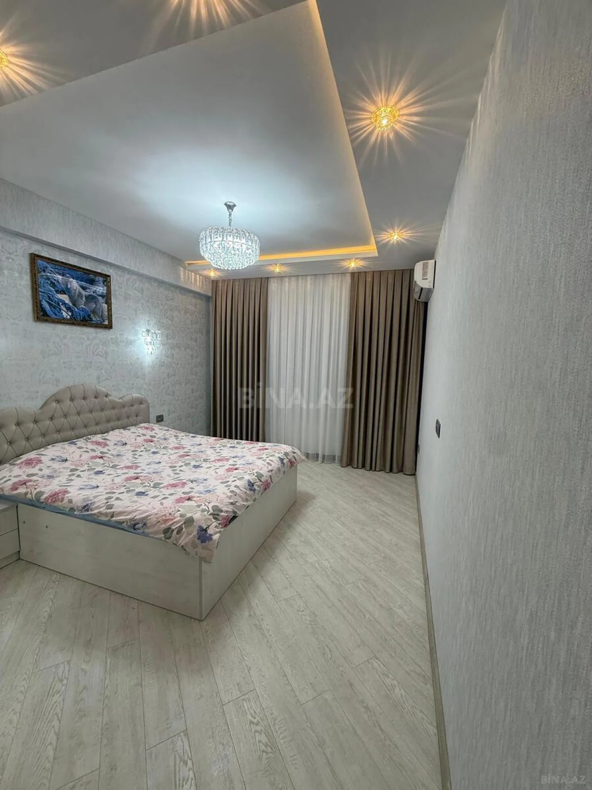 Satılır 2 otaqlı mənzil 75 m²