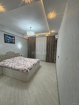 Satılır 2 otaqlı mənzil 75 m²
