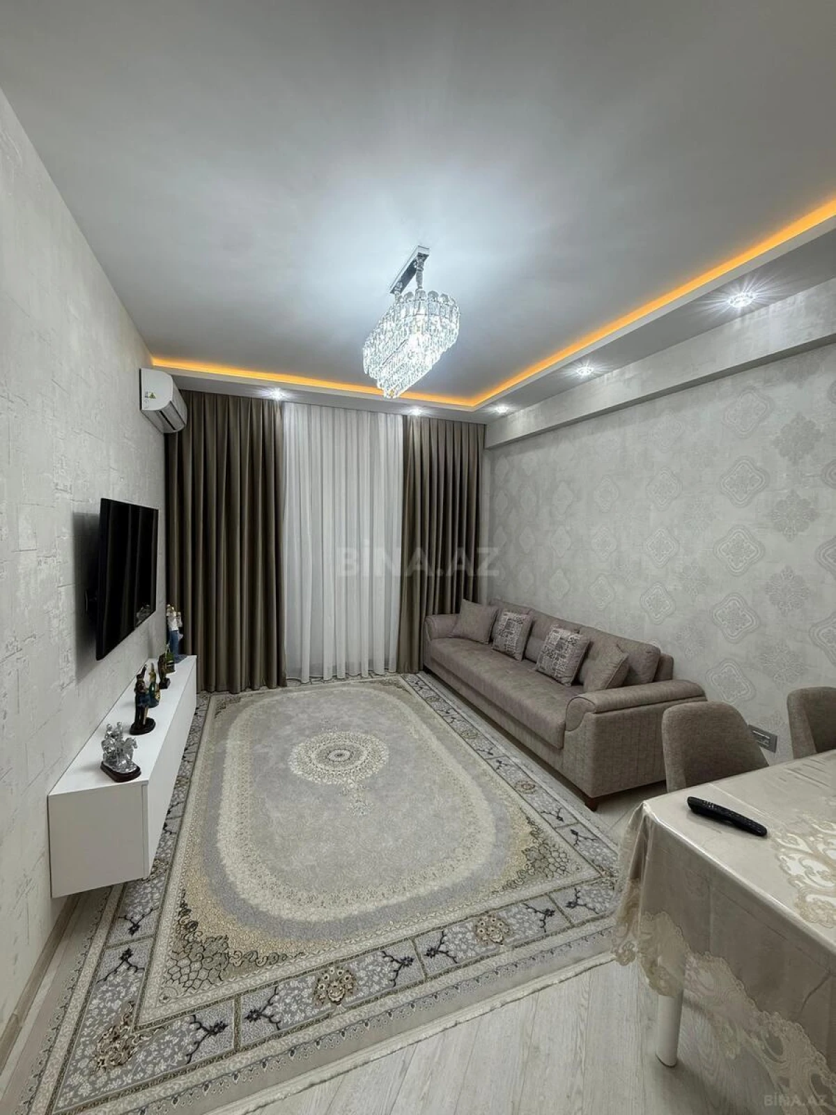 Satılır 2 otaqlı mənzil 75 m²