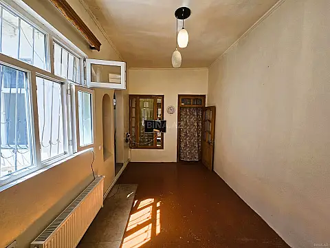 Satılır 4 otaqlı həyət evi 100 m²