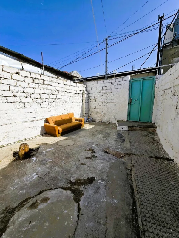 Satılır 4 otaqlı həyət evi 100 m²