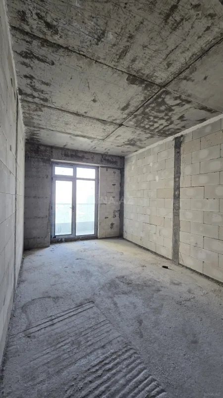 Satılır 2 otaqlı mənzil 106 m²