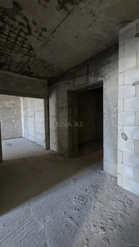 Satılır 2 otaqlı mənzil 106 m²